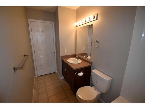 24-4729 18 Street, Lloydminster, SK - Indoor Photo Showing Bathroom