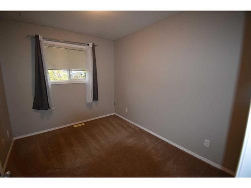 24-4729 18 Street, Lloydminster, SK - Indoor Photo Showing Other Room