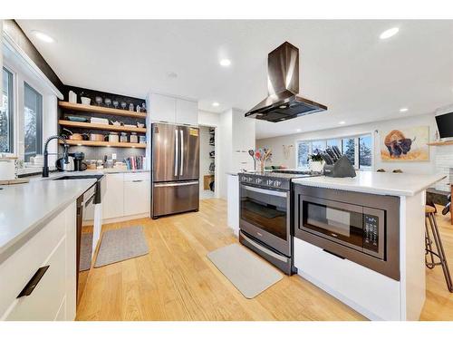 3912 53 Avenue, Lloydminster, AB - Indoor Photo Showing Kitchen