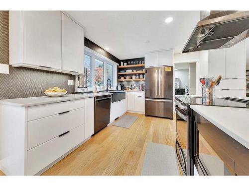 3912 53 Avenue, Lloydminster, AB - Indoor Photo Showing Kitchen