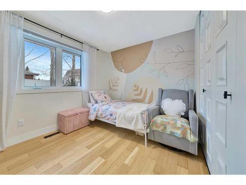 3912 53 Avenue, Lloydminster, AB - Indoor Photo Showing Bedroom