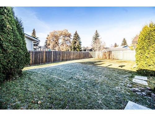 305 4 Avenue Crescent, Wainwright, AB - Outdoor With Backyard