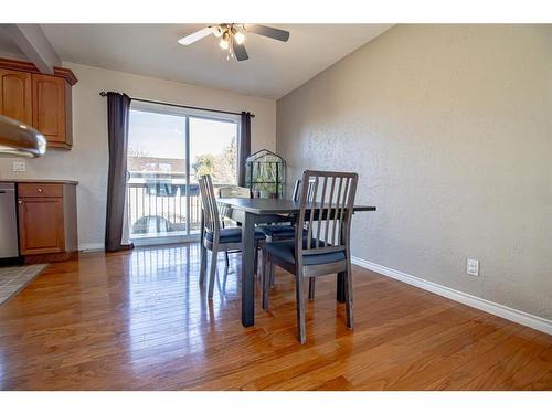 305 4 Avenue Crescent, Wainwright, AB - Indoor Photo Showing Dining Room