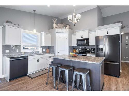 1815 61 Avenue, Lloydminster, AB - Indoor Photo Showing Kitchen With Upgraded Kitchen