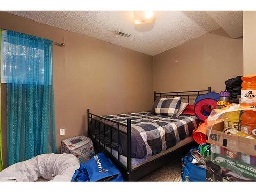 3106 57B Avenue, Lloydminster, AB - Indoor Photo Showing Bedroom