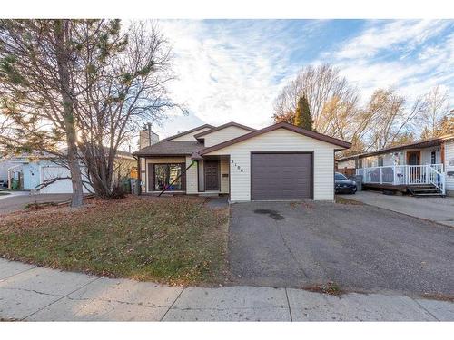 3106 57B Avenue, Lloydminster, AB - Outdoor With Facade