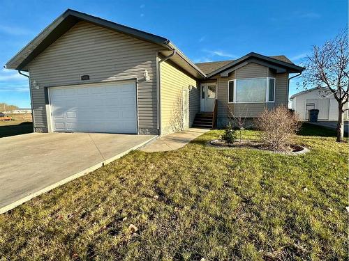 5219 40 Street, Provost, AB - Outdoor