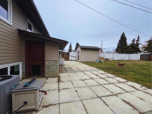 1134 6 Avenue, Wainwright, AB - Outdoor With Exterior