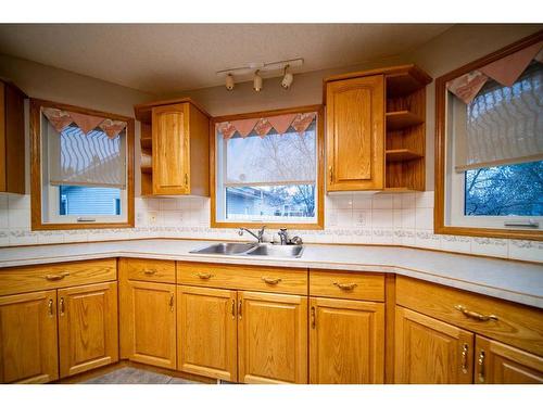 4020 53 Avenue, Provost, AB - Indoor Photo Showing Kitchen With Double Sink