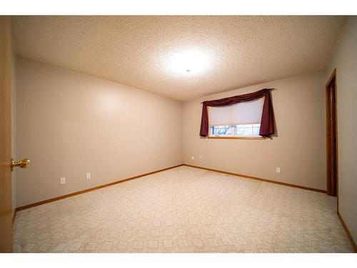 4020 53 Avenue, Provost, AB - Indoor Photo Showing Other Room