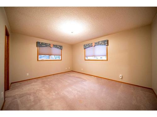 4020 53 Avenue, Provost, AB - Indoor Photo Showing Other Room