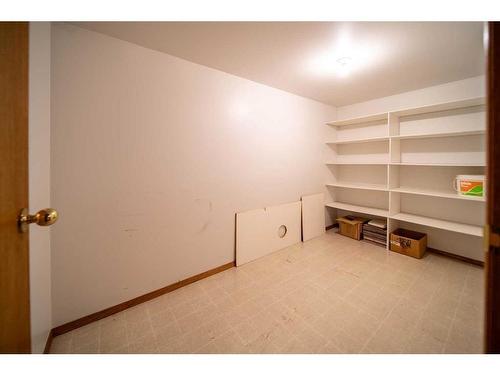 4020 53 Avenue, Provost, AB - Indoor Photo Showing Other Room