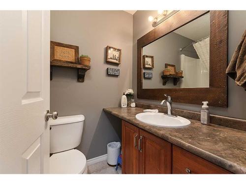 4815 54 Avenue, Kitscoty, AB - Indoor Photo Showing Bathroom