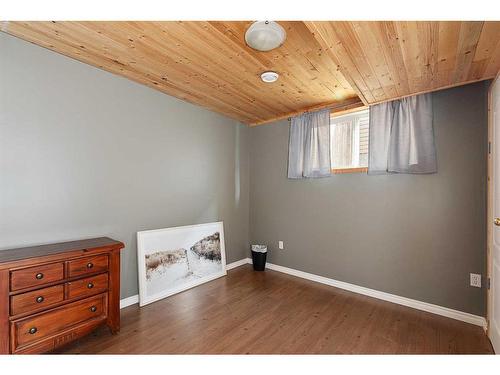 4815 54 Avenue, Kitscoty, AB - Indoor Photo Showing Other Room