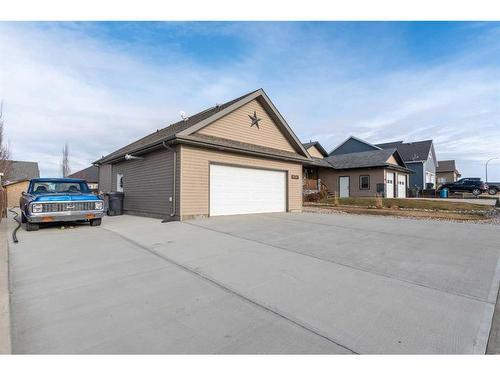 4815 54 Avenue, Kitscoty, AB - Outdoor With Facade