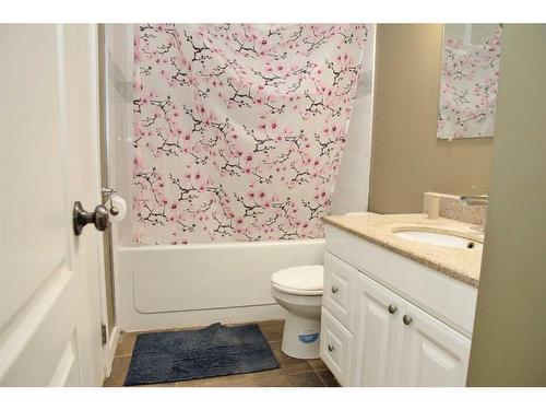 104 4 Street East, Lashburn, SK - Indoor Photo Showing Bathroom