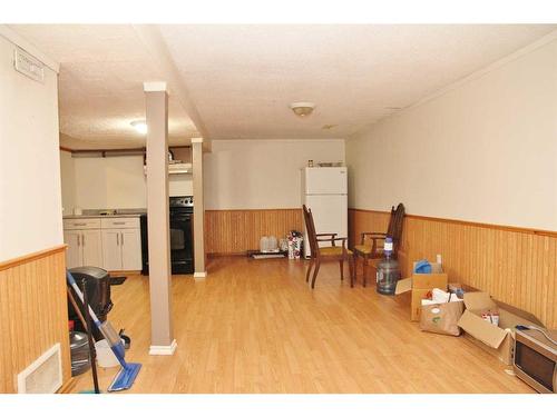 104 4 Street East, Lashburn, SK - Indoor