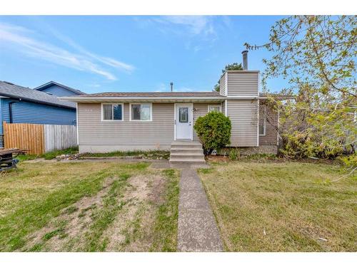 104 4 Street East, Lashburn, SK - Outdoor