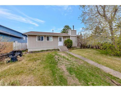 104 4 Street East, Lashburn, SK - Outdoor