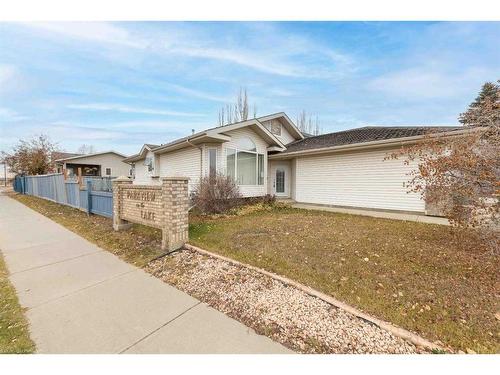 3602 63 Avenue Close, Lloydminster, AB - Outdoor