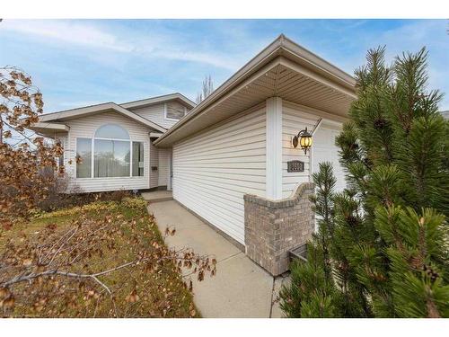 3602 63 Avenue Close, Lloydminster, AB - Outdoor