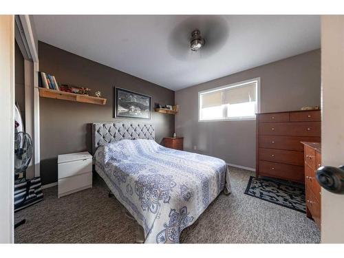 #17 Silver Willow Estates, Rural Vermilion River, County Of, AB - Indoor Photo Showing Bedroom