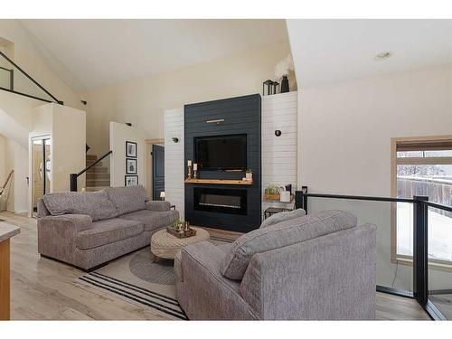 2802 67 Avenue, Lloydminster, AB - Indoor Photo Showing Living Room With Fireplace