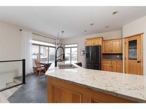 2802 67 Avenue, Lloydminster, AB - Indoor Photo Showing Kitchen With Double Sink