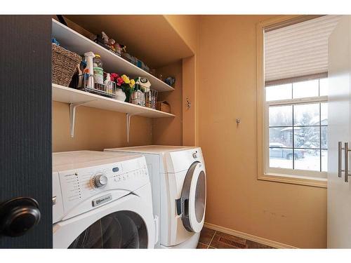 2802 67 Avenue, Lloydminster, AB - Indoor Photo Showing Laundry Room