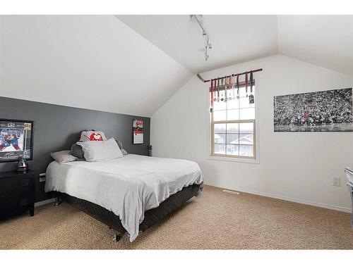 2802 67 Avenue, Lloydminster, AB - Indoor Photo Showing Bedroom