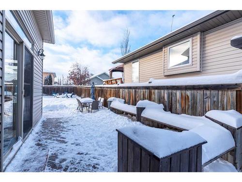 2802 67 Avenue, Lloydminster, AB - Outdoor With Exterior