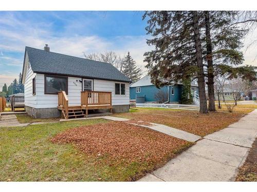 5517 48 Street, Lloydminster, AB - Outdoor With Deck Patio Veranda