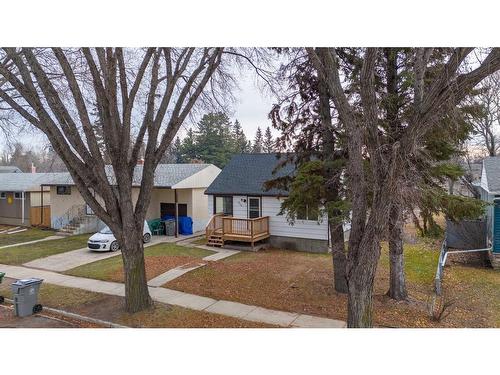 5517 48 Street, Lloydminster, AB - Outdoor With Deck Patio Veranda