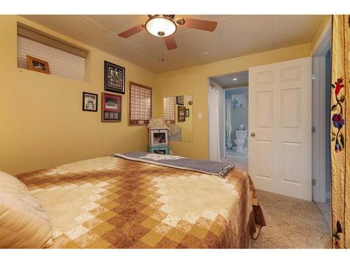 5413 48 Street, Lloydminster, AB - Indoor Photo Showing Bedroom