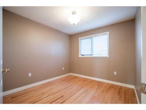 5708 39 Street, Lloydminster, AB - Indoor Photo Showing Other Room