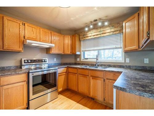 5708 39 Street, Lloydminster, AB - Indoor Photo Showing Kitchen With Double Sink