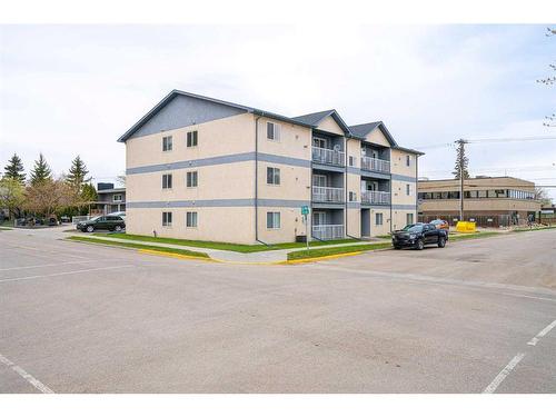 101-5102 47 Street, Lloydminster, AB - Outdoor With Balcony