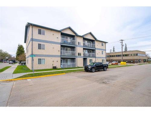 101-5102 47 Street, Lloydminster, AB - Outdoor With Balcony With Facade