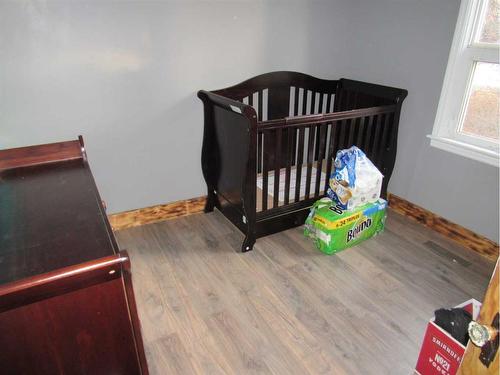 541074 81 Range, Rural Two Hills No. 21, County Of, AB - Indoor Photo Showing Bedroom