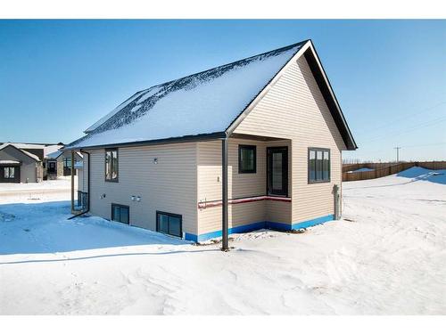 6003 13 Street, Lloydminster, AB - Outdoor