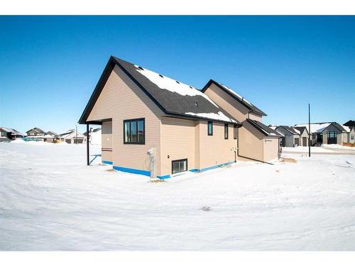 6003 13 Street, Lloydminster, AB - Outdoor