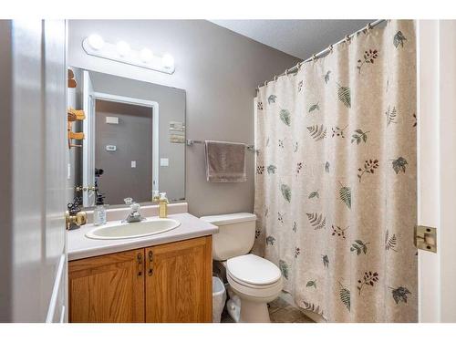 2308 54 Avenue, Lloydminster, AB - Indoor Photo Showing Bathroom