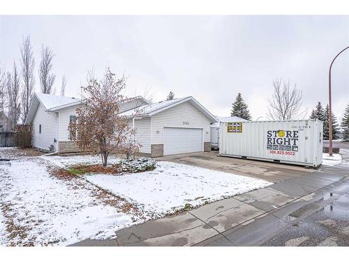 2308 54 Avenue, Lloydminster, AB - Outdoor