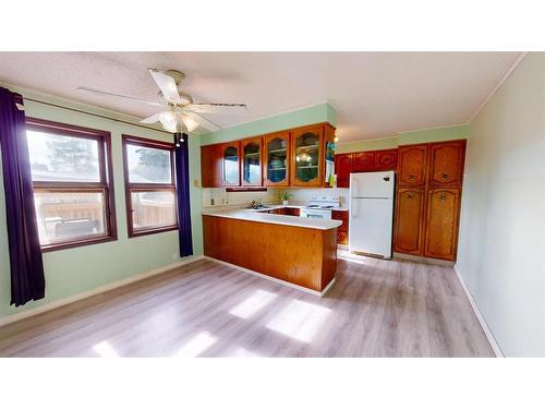 103 6 Avenue West, Maidstone, SK - Indoor Photo Showing Kitchen