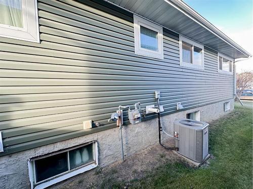 5935 53 Avenue, Vermilion, AB - Outdoor With Exterior