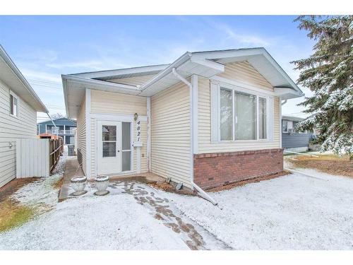 4821 48 Street, Lloydminster, SK - Outdoor