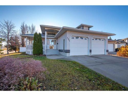 5601 22Nd Street Close, Lloydminster, AB - Outdoor With Facade