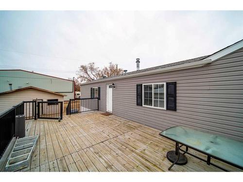 5032 49 Avenue, Edgerton, AB - Outdoor With Exterior