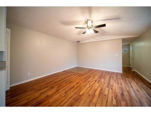 5032 49 Avenue, Edgerton, AB - Indoor Photo Showing Other Room