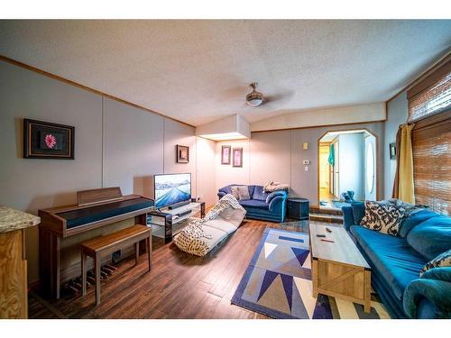 3908 51 Avenue, Provost, AB - Indoor Photo Showing Bedroom